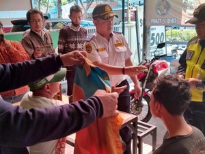 Jukir GKB Gresik Ancam Gorok Pegawai Warung Soto Juga Sering Bikin Onar