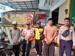 Jukir di GKB Gresik Dipecat Dishub gegara Ancam Gorok Pegawai Warung Soto