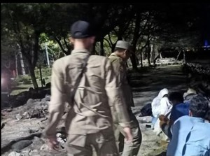 Duh, 5 Pelajar Terciduk Pacaran Sambil Pesta Miras di Watu-watu Kenjeran