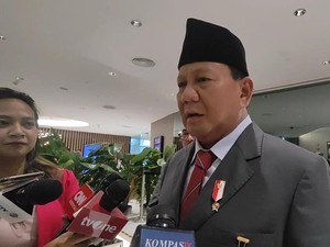 Janji Prabowo: Tak Ada Lagi UMR hingga Lanjutkan Hilirisasi Jokowi