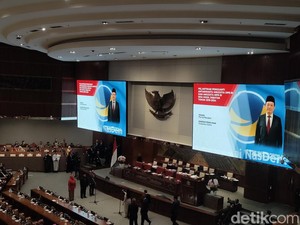 DPR Lantik Anggota PAW Pengganti Hillary Lasut hingga Ismail Thomas