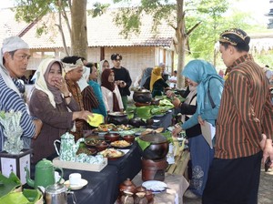 Festival Kampung Tani di Kota Batu Padukan Kearifan Budaya Jawa-Madura