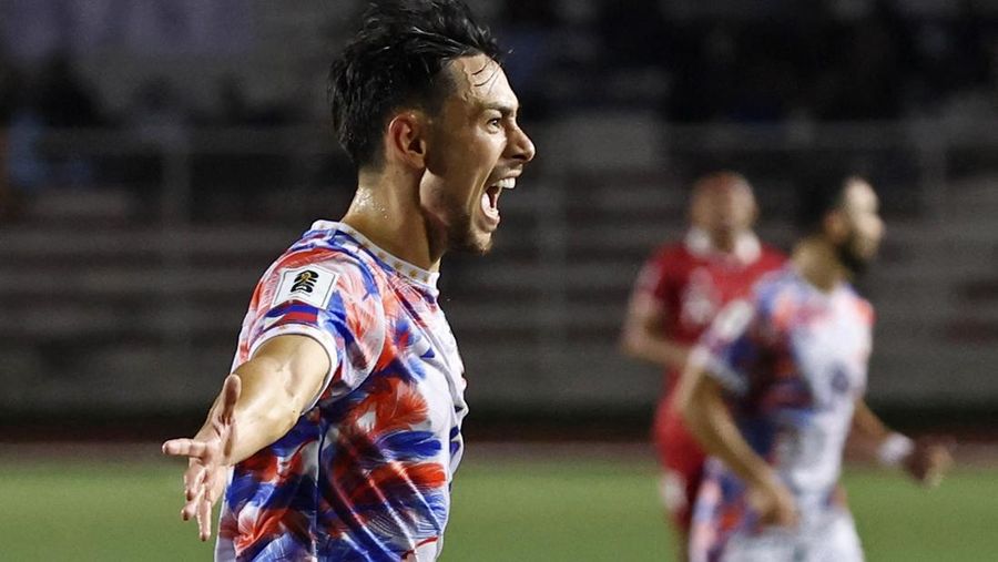 Soccer Football - World Cup - AFC Qualifiers - Group F - Philippines v Indonesia - Rizal Memorial Stadium, Manila, Philippines - November 21, 2023  Indonesia players pose for a team group photo before the match REUTERS/Eloisa Lopez