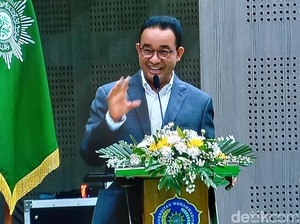 Di Balik Pose Hormat Anies di Surat Suara Sama dengan Pilgub DKI