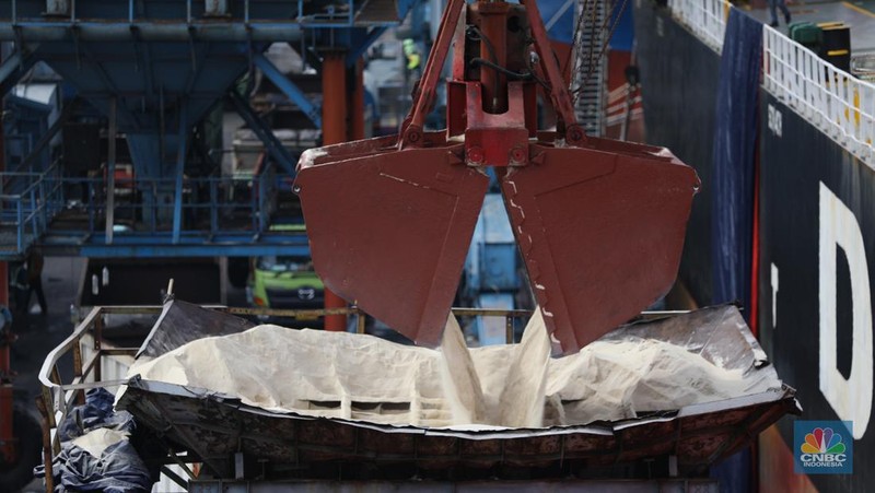 Impor Gula Pasir Ditengah Lonjakan Harga. (CNBC Indonesia/Tri Susilo)