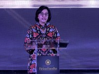 Kelola Aset Negara, Sri Mulyani Beri Penghargaan ke KL & Bank