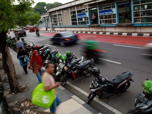 Dishub DKI Bakal Bahas Tempat Parkir Khusus Ojol di Kawasan Komersial