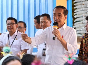 Jokowi Pastikan Bagi-bagi Beras 10 Kg Lanjut hingga Maret 2024