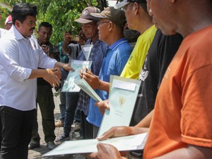 Menunggu 15 Tahun, Korban Lumpur Lapindo Akhirnya Dapat SHM di Lokasi Baru