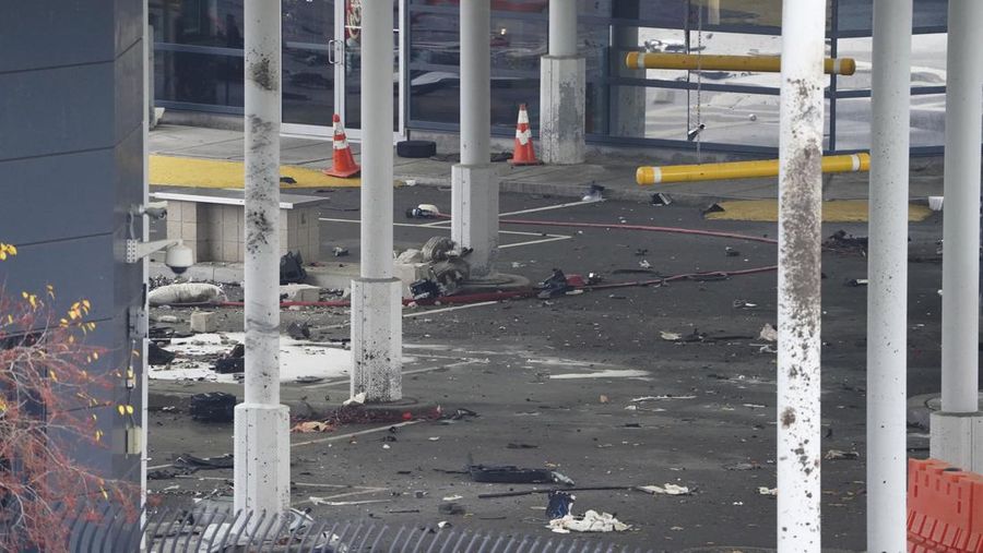 Police officers view the scene after an incident at the Rainbow Bridge U.S. border crossing with Canada, in Niagara Falls, New York, U.S. November 22, 2023 in a still image from video.  REUTERS/Reuters TV