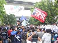 Tol Bekasi Macet Parah Gegara Efek Demo Buruh