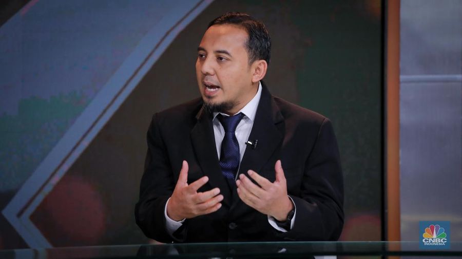 Direktur Utama PLN Icon Plus, Ari Rahmat Indra Cahyadi dalam acara Road To CNBC Indonesia Awards 2023 untuk kategori Best Tech And Telco Companies di Jakarta, Kamis (23/11/2023). (CNBC Indonesia/Faisal Rahman)