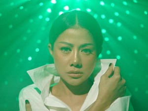 Ekey Beri Sentuhan Rap di Single Remake Bohong