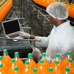 Manufaktur RI Hanya Tumbuh 4%, Yakin Ekonomi Bisa Terbang?