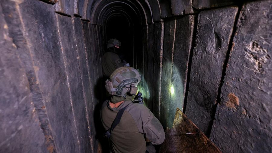 Israeli soldiers secure a tunnel underneath Al Shifa Hospital in Gaza City, amid the ongoing ground operation of the Israeli army against Palestinian Islamist group Hamas, in the northern Gaza Strip, November 22, 2023. REUTERS/Ronen Zvulun EDITOR'S NOTE: REUTERS PHOTOGRAPHS WERE REVIEWED BY THE IDF AS PART OF THE CONDITIONS OF THE EMBED. NO PHOTOS WERE REMOVED.