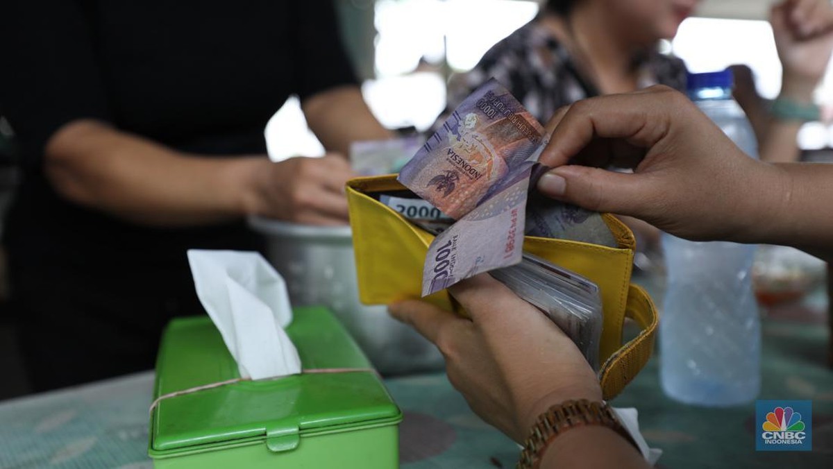 Profesi Menggiurkan di 2024: Temukan Gaji Tertinggi di Indonesia!