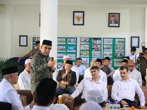 Muzani: Prabowo Dukung Penuh Realisasi Dana Abadi Pesantren