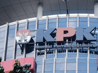Ini Barang Sitaan KPK dari Rumah Ridwan Kamil