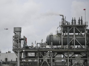 Duh! RI Mau Genjot Produksi Minyak tapi Terkendala Perizinan