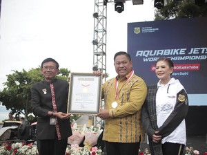 Pemkab Dairi Cetak Rekor Muri dengan Penari Cawan Terbanyak