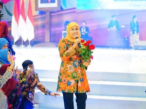 Hari Guru Nasional, Khofifah Pesan Kembangkan Inovasi-Kreativitas