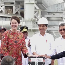 Baru Diresmikan Jokowi, Papua Barat Punya Pabrik Gas Raksasa!