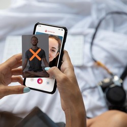 AI Jadi Senjata Baru Maling M-Banking, Kenali Modusnya