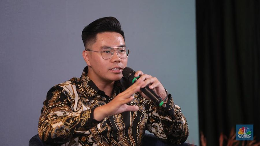 CEO Finex, Agung Wisnuaji memberikan pemaparan dalam acara Kelas Cuan bersama Finex di ALILA SCBD, Jakarta, Sabtu (25/11/2023). (վ/Faisal Rahman)