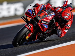 Hasil MotoGP Valencia: Pecco Bagnaia Juara, Hancurkan Kutukan Nomor Keramat!
