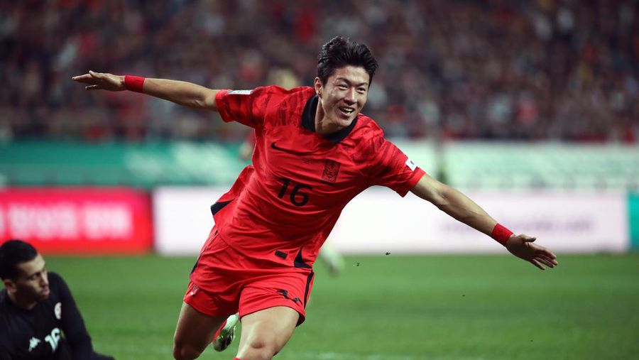 Hwang Ui-jo. (Photo by Chung Sung-Jun/Getty Images)
