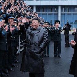 Kim Jong Un Tiba-tiba Serukan Siap Perang, Ada Apa?