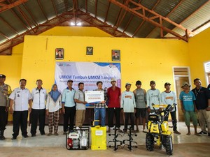 Kembangkan Usaha, Petani Sayuran di Papua Dapat Bantuan Alat Pertanian