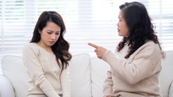 Kenapa Anak Bisa Membenci Ibu Kandung? Begini Menurut Psikolog
