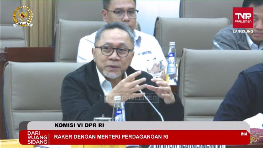 Menteri Perdagangan Zulkifli Hasan saat Raker dengan Komisi VI DPR RI, Senin (27/11/2023). (Tangkapan Layar Youtube Komisi VI DPR)