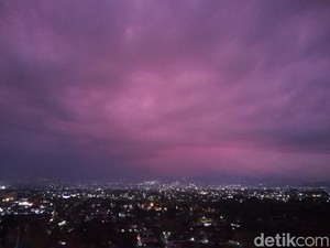 Menikmati Kerlap-kerlip Lampu Perkotaan Garut dari Bukit Tegal Malaka