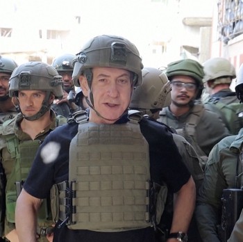 Potret Nekat Netanyahu, 'Turun Gunung' ke Jalur Gaza