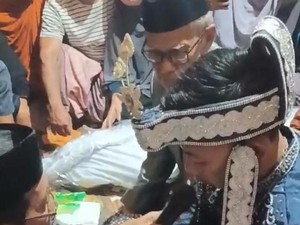 Viral Pria Kolaka Nikah di Samping Jenazah Ayah Mertua, Tangis Keluarga Pecah