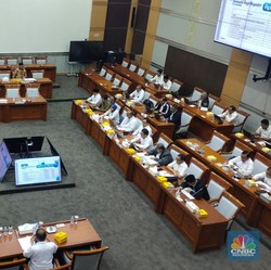 Disepakati Rp93,4 Juta, Rapat Biaya Haji di DPR Sempat Panas