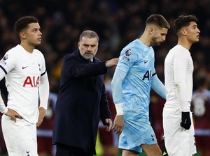 Tottenham Hotspur Terjun Bebas