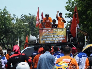 Demo Tolak UMP DKI Rp 5,06 Juta, Buruh Tuntut Kenaikan 15%