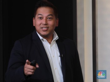 Bos Mandiri Utama Finance Ungkap Kredit Mobil Listrik Kencang