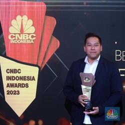 MUF Raih Most Eminent Performance Multifinance Company