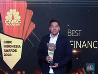 MUF Raih Most Eminent Performance Multifinance Company