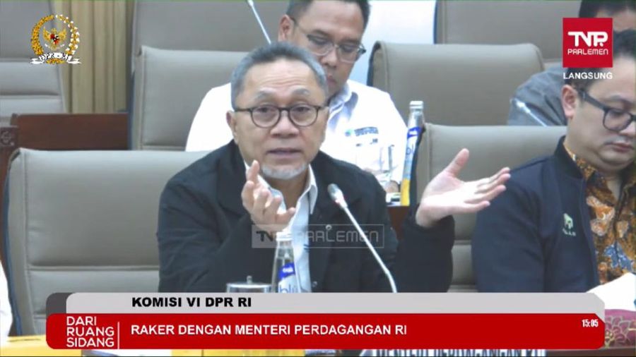 Mendag Zulhas saat Raker dengan Komisi VI DPR, Senin (27/11/2023). (Tangkapan Layar Youtube Komisi VI)
