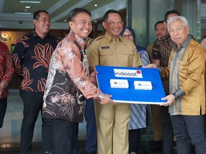 Sumedang Dapat Bantuan 1.000 Smartwatch untuk Pantau Kesehatan Ibu Hamil