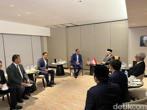 Maruf Amin Bertemu Anwar Ibrahim di Kuching Malaysia
