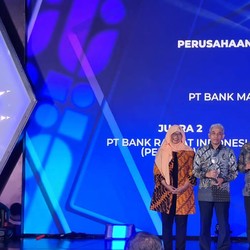 Bank Mandiri Juara 1 di Penghargaan Annual Report Award 2022