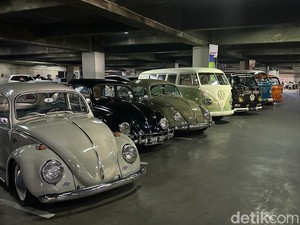 Geliat Pecinta Mobil Klasik Harga Selangit di Komunitas Soerabaia 90s