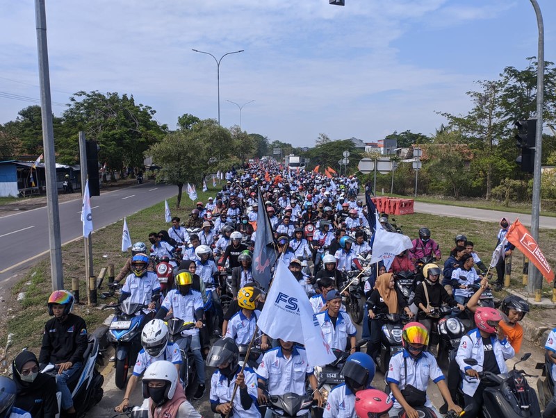 Jalur Cianjur - Bandung lumpuh total akibat demo buruh tuntut UMK 2024. (Dok. KSPI)