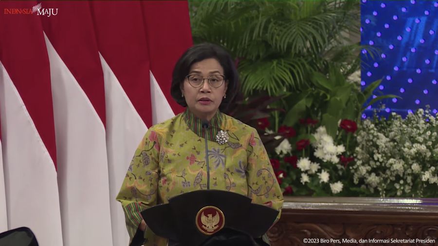 Sri Mulyani dalam acara penyerahan digital DIPA dan buku daftar alokasi TKD tahun 2024, Rabu (29/11/2023). (Tangkapan layar Setpres RI)